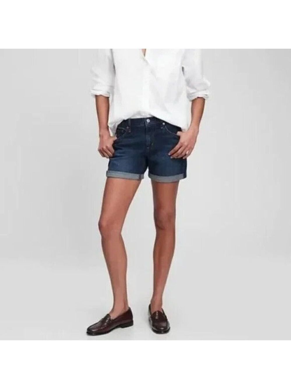 GAP Women's Sexy Boyfriend Blue Denim Short Size 26 R / 2